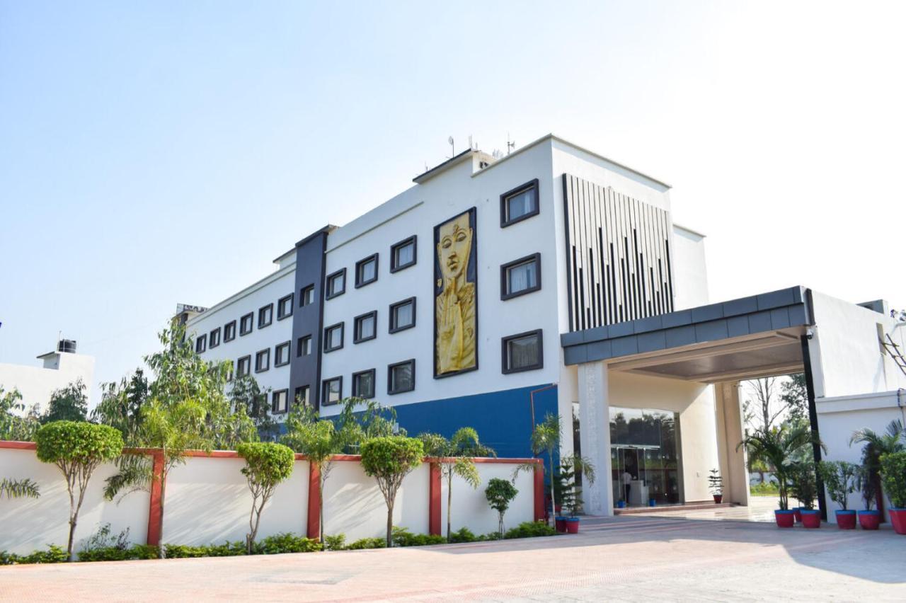 Tulip Inn Shravasti Bahraich Екстер'єр фото